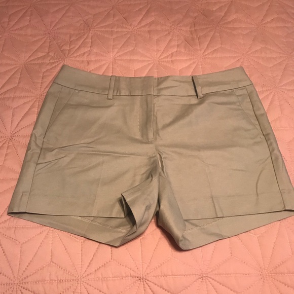 Ann taylor signature shorts Clearance